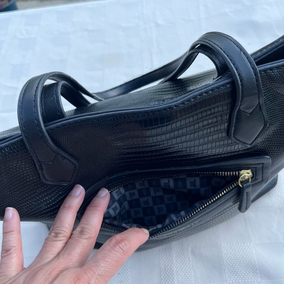 London fog tote - Picture 3 of 5